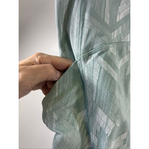 Lululemon NWT Swift Speed High Rise Short 8’ In Teal Size 4 - Picture 3 of 8